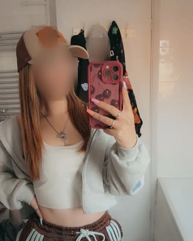 Nadia - Image 7